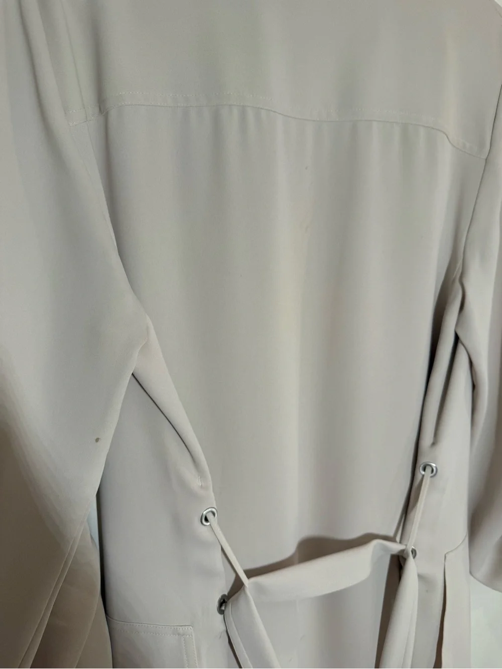 Babaton aritzia lightweight